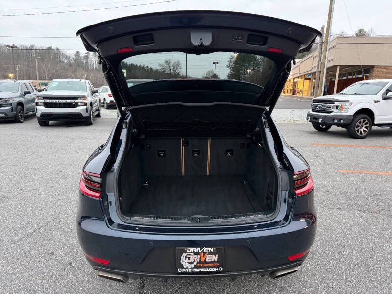 2017 Porsche Macan