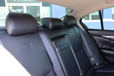 2018 Infiniti Q50 2.0T Luxe