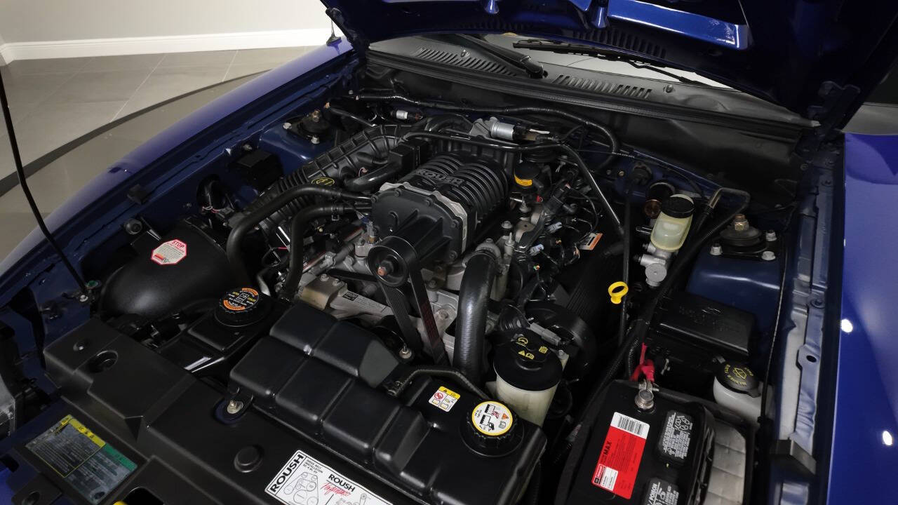 2004 Ford Mustang 65
