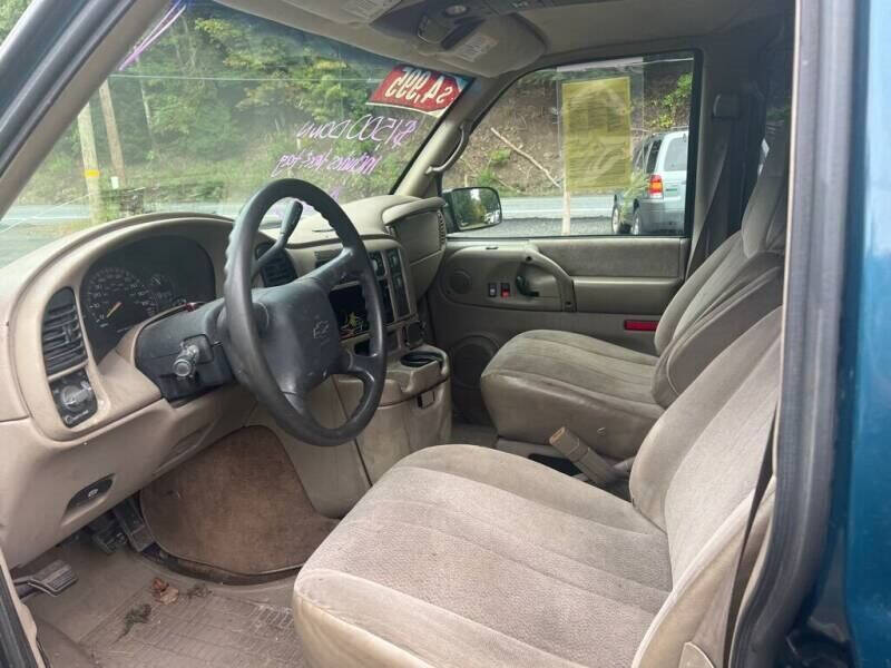 2002 Chevrolet Astro