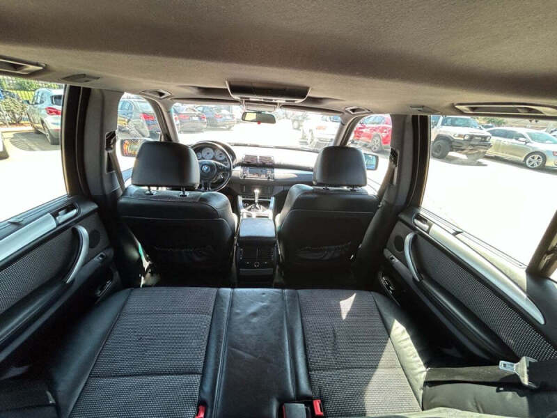 2003 BMW X5 4.6is