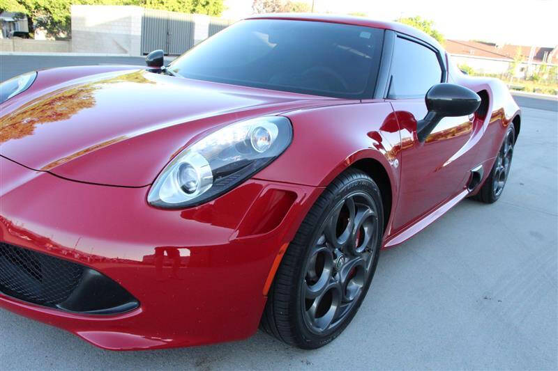 2015 Alfa Romeo 4C Launch Edition