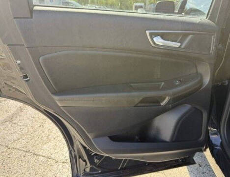 2020 Ford Edge SE