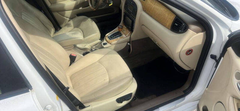 2006 Jaguar X-Type 3.0L