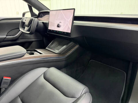 2023 Tesla Model X Standard Range