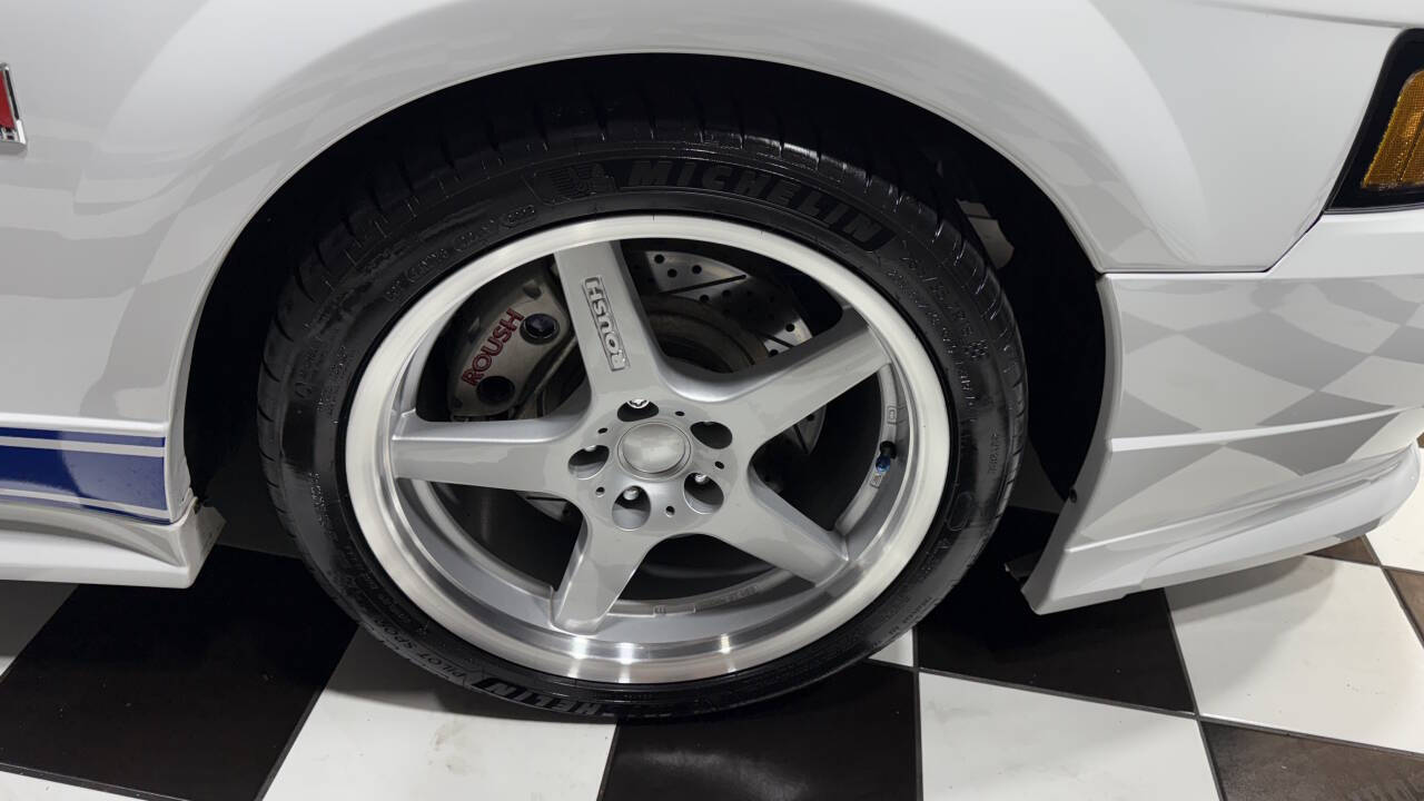 2003 Ford Mustang 36