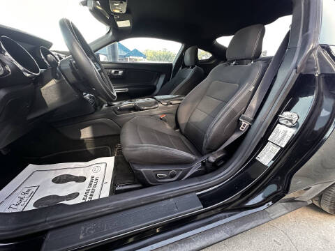 2015 Ford Mustang V6