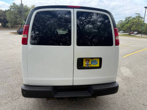 2018 Chevrolet Express LS 3500