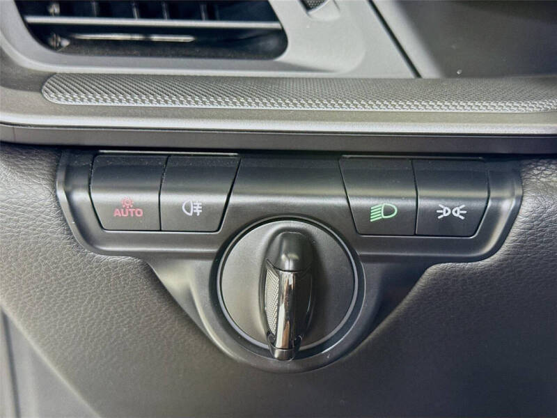 2022 Porsche 911 Carrera 4 GTS