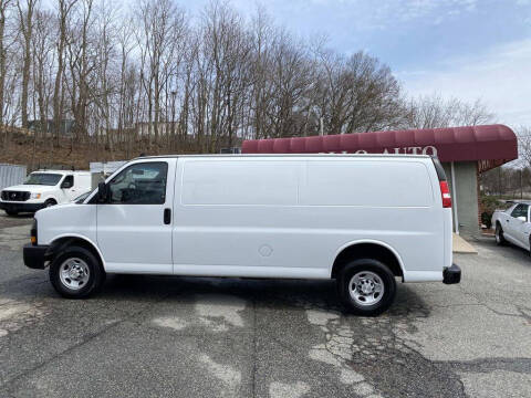 2023 Chevrolet Express 2500