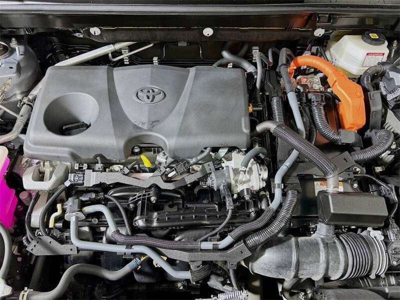 2022 Toyota RAV4 Hybrid SE