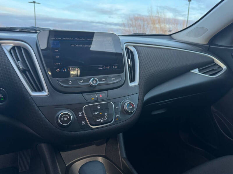 2024 Chevrolet Malibu LS