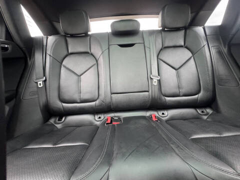 2017 Porsche Macan S