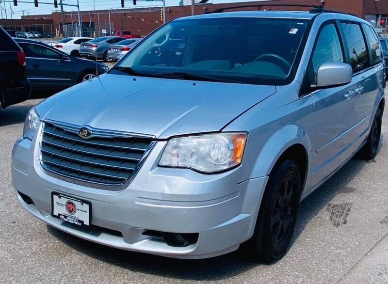 2010 Chrysler Town and Country for sale at MIDWEST MOTORSPORTS in Rock Island IL