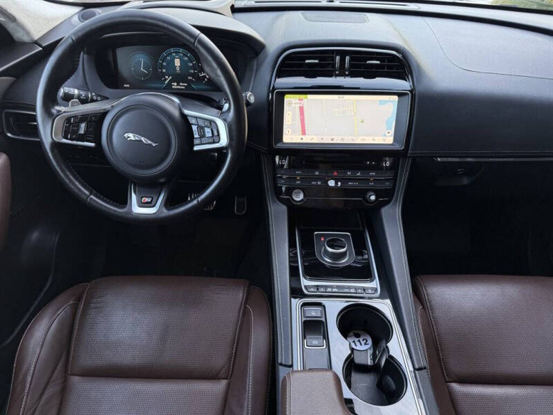 2017 Jaguar F-PACE S