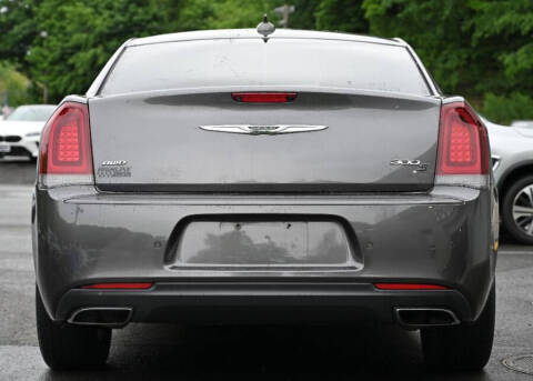 2017 Chrysler 300