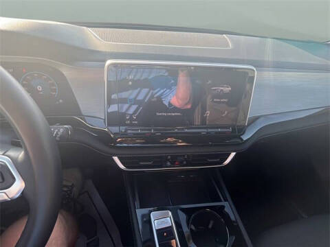 2024 Volkswagen Atlas Cross Sport SE 4Motion