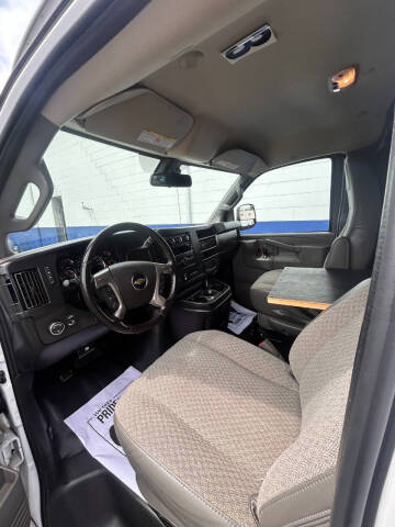 2019 Chevrolet Express 2500