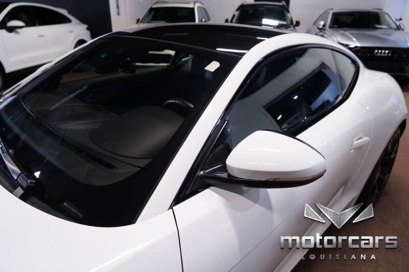 2021 Jaguar F-TYPE P300