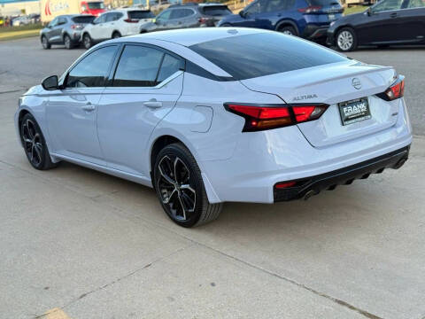 2025 Nissan Altima 2.5 SR