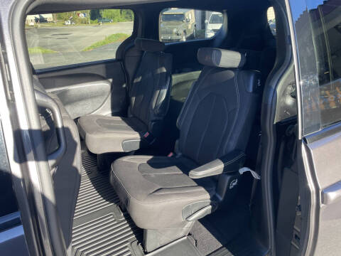 2020 Chrysler Pacifica Touring