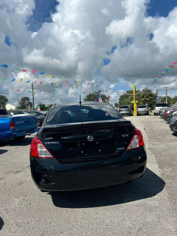 2013 Nissan Versa 1.6 S