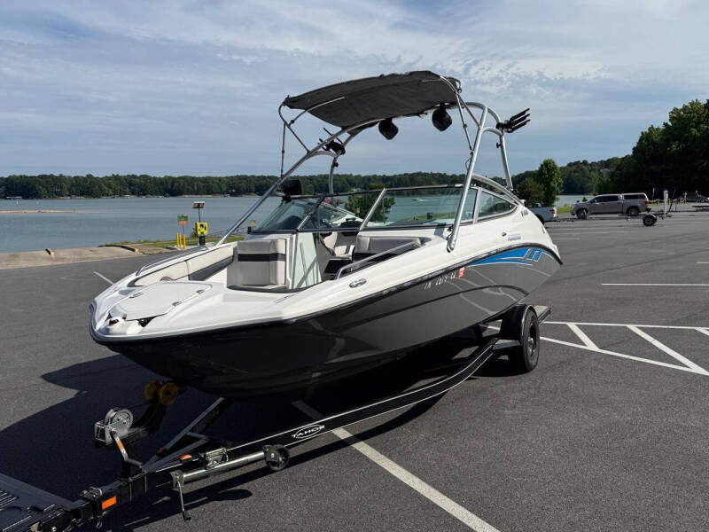 2015 Yamaha AR210