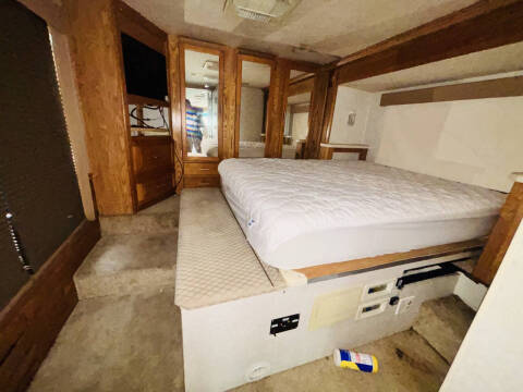 2004 Gulfstream Crescendo M8386