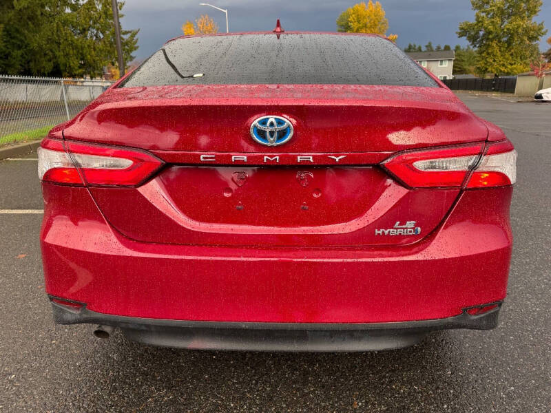 2020 Toyota Camry Hybrid LE