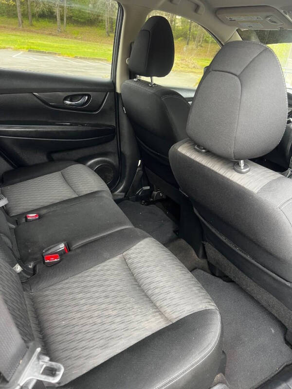 2017 Nissan Rogue SV