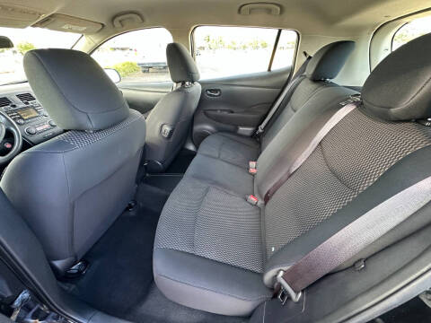 2015 Nissan LEAF S