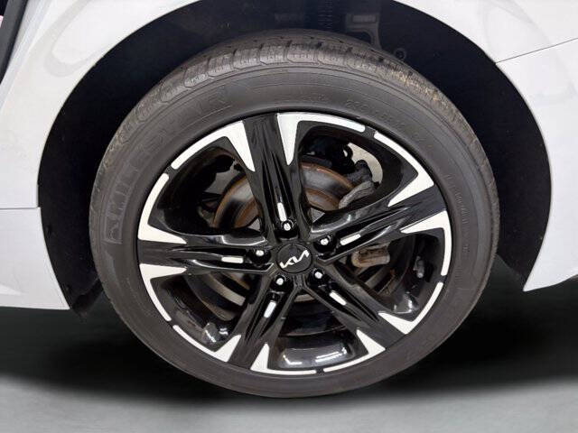 2022 Kia K5