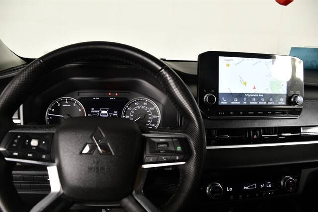 2022 Mitsubishi Outlander SE