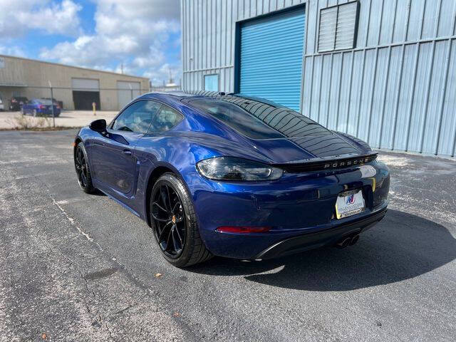 2024 Porsche 718 Cayman Style Edition