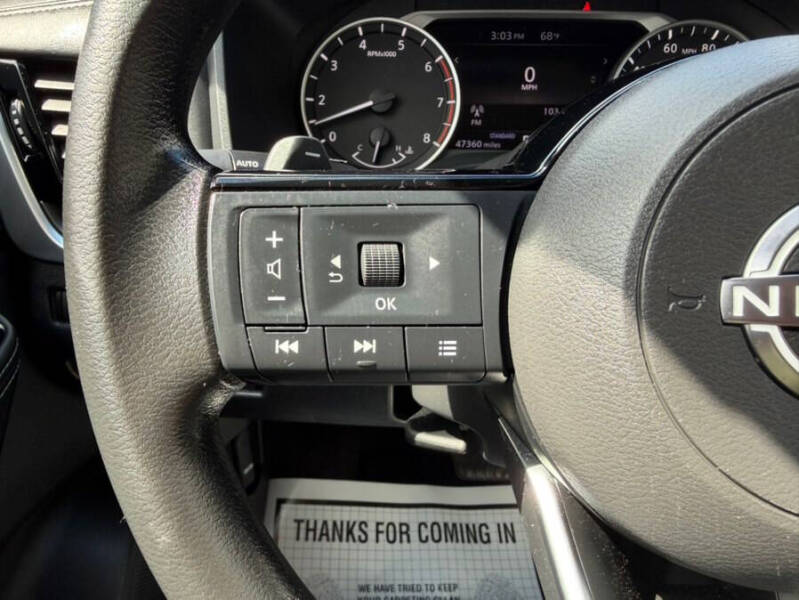 2022 Nissan Rogue SV