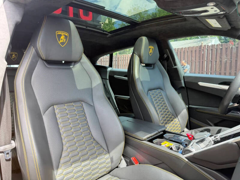 2020 Lamborghini Urus