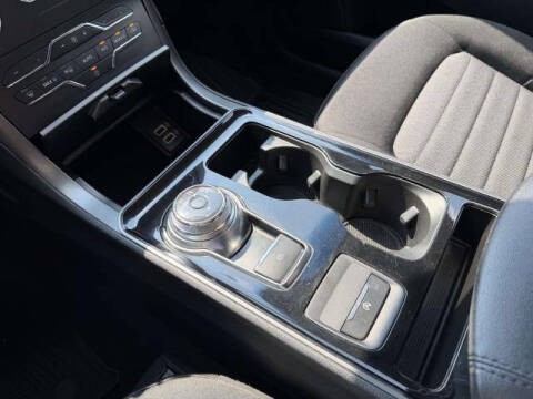 2020 Ford Edge SE