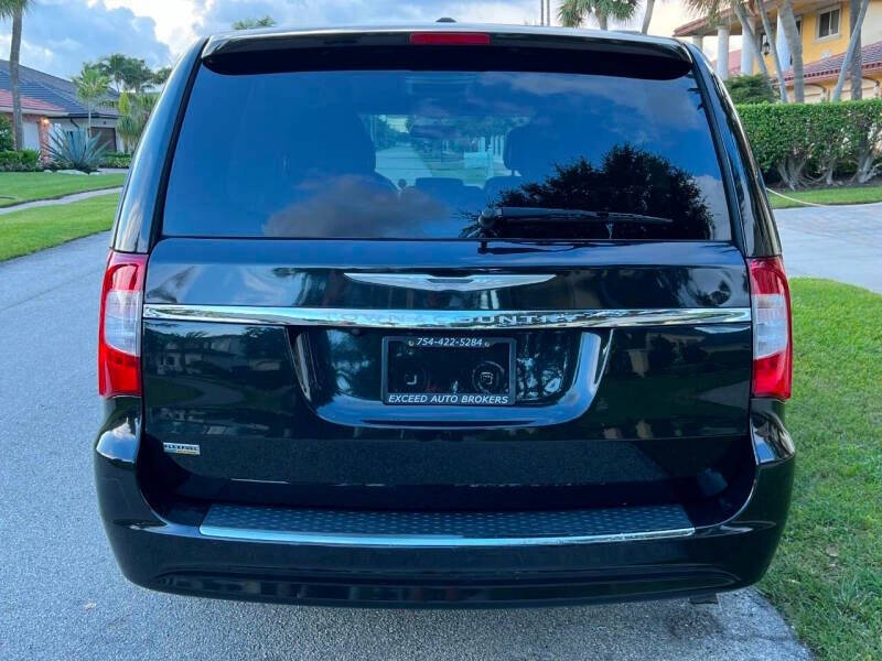 2015 Chrysler Town and Country for sale at B2 AUTO SALES in Pompano Beach, FL