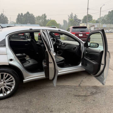 2012 Chrysler 200 Limited