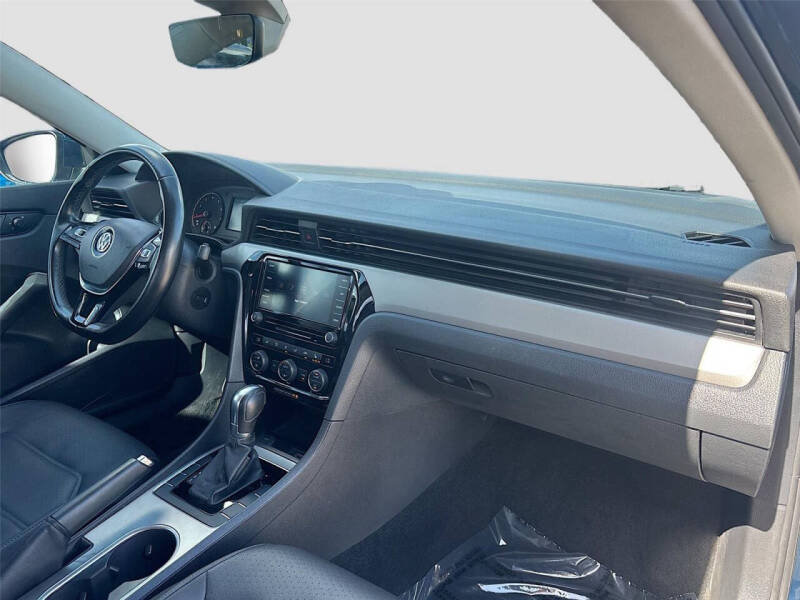 2020 Volkswagen Passat SE