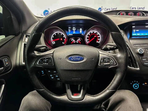 2018 Ford Focus ST