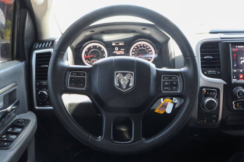 2018 RAM 1500 SLT
