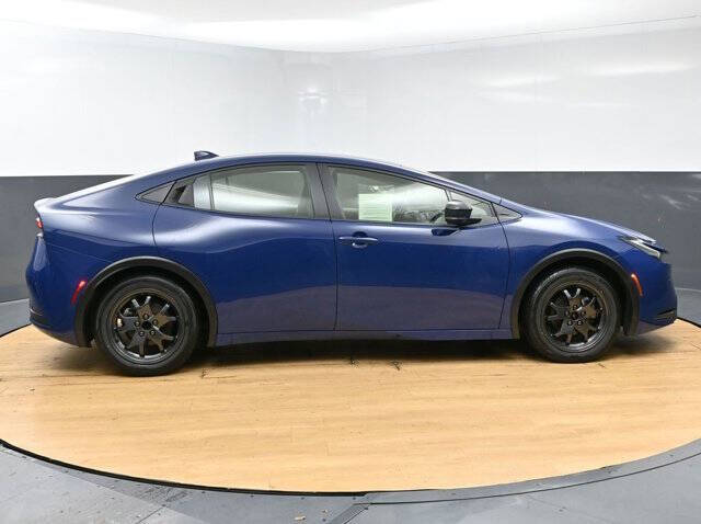 2023 Toyota Prius LE