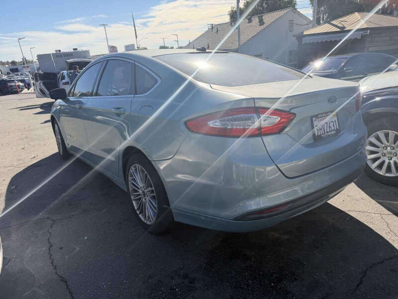 2014 Ford Fusion Hybrid SE