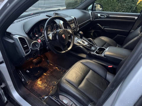 2012 Porsche Cayenne Tiptronic