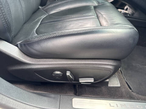 2017 Lincoln MKZ Select