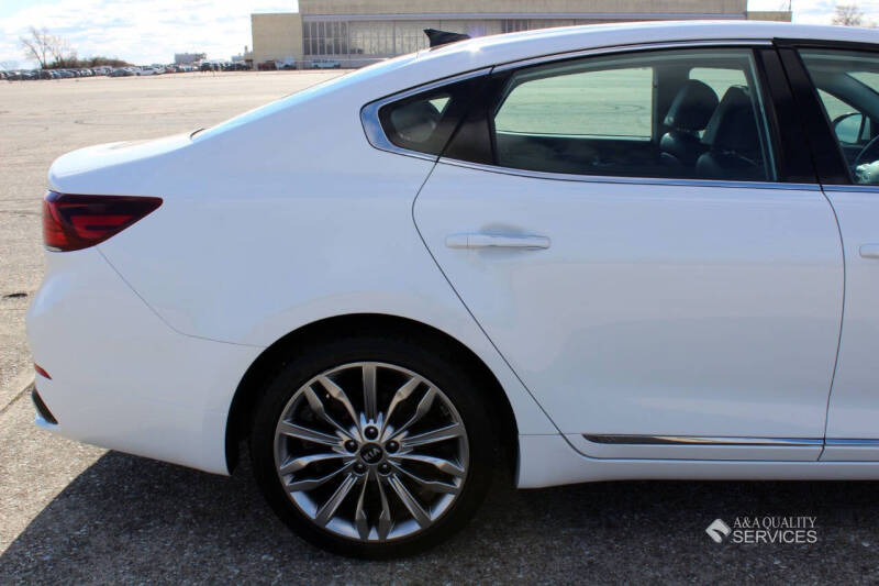 2020 Kia Cadenza Limited