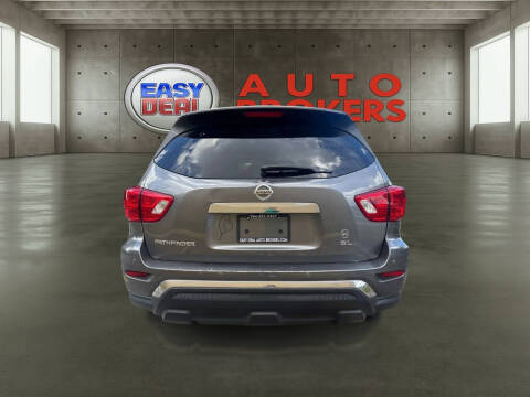 2020 Nissan Pathfinder SL