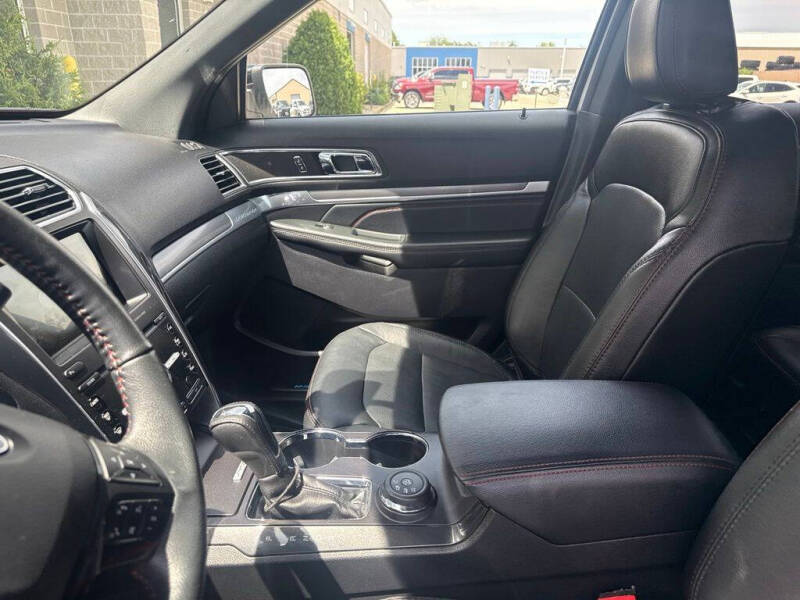 2019 Ford Explorer Sport