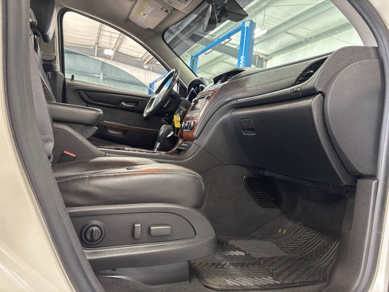 2014 Chevrolet Traverse LTZ